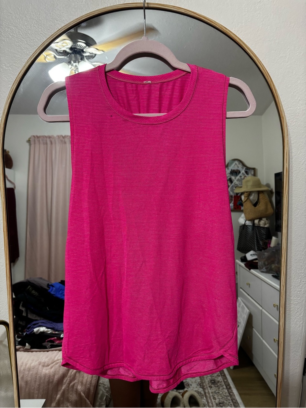 Lululemon tank